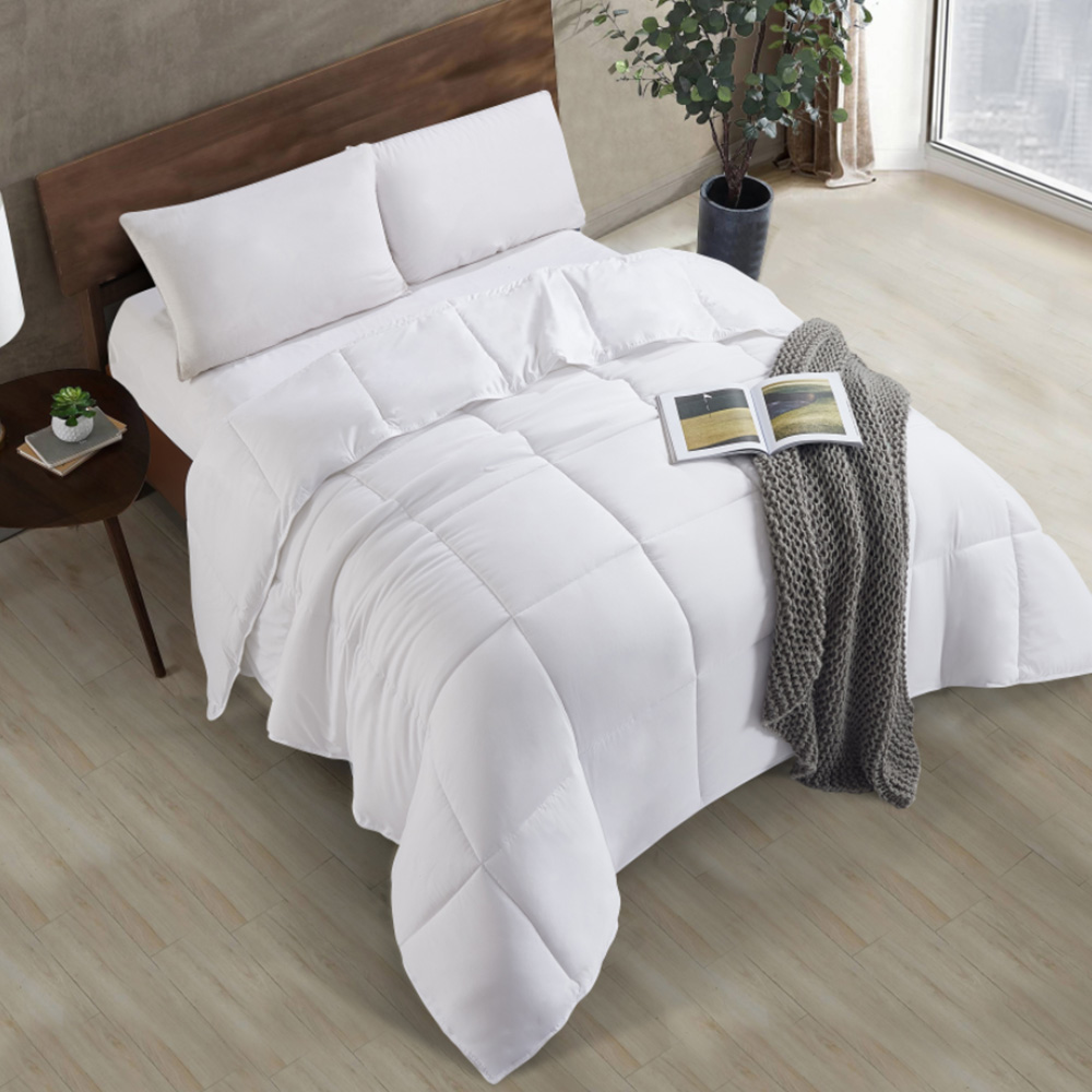  Microfiber Solid Comforter 