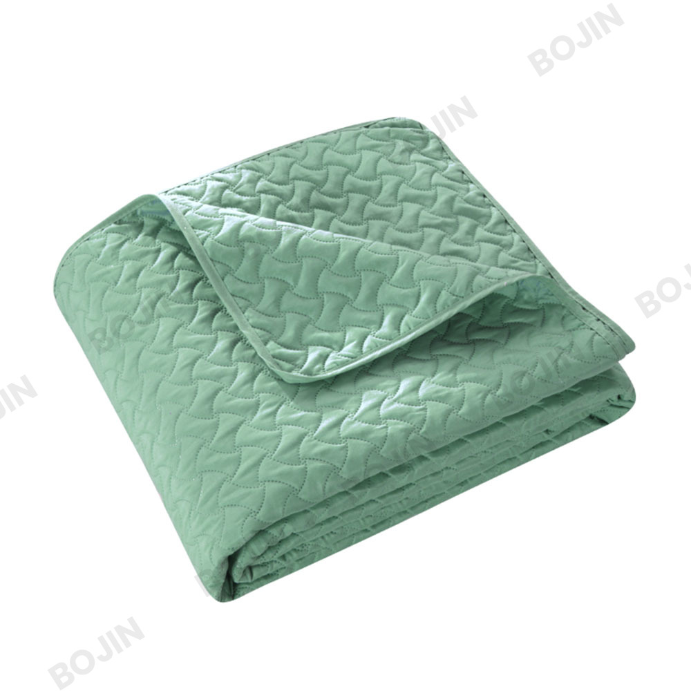 Green Plain Ultrasound Straight Edge Quilt